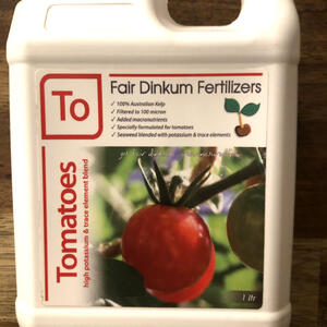 TOMATO FERTILISER (1 Litre)